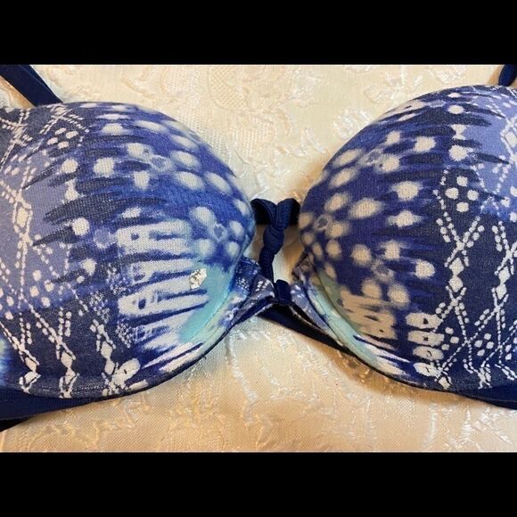 🥀Victoria’s Secret very Sexy PiGeonnant Bra 34B - Picture 6 of 12